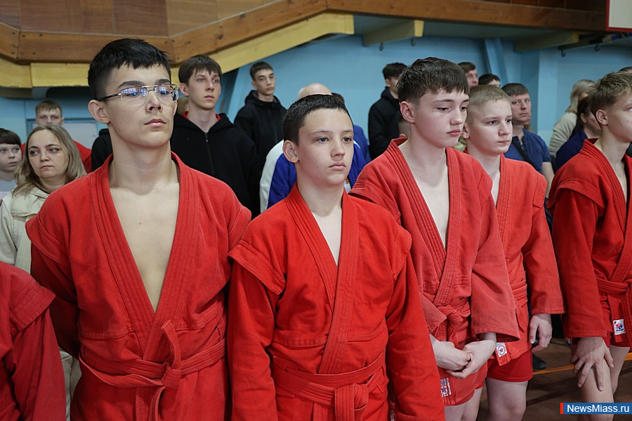 � ������ ������ ������������� ��������� ������ �� �����. ������������ ������� ����� 200 ����������� �� ������ �������� ������