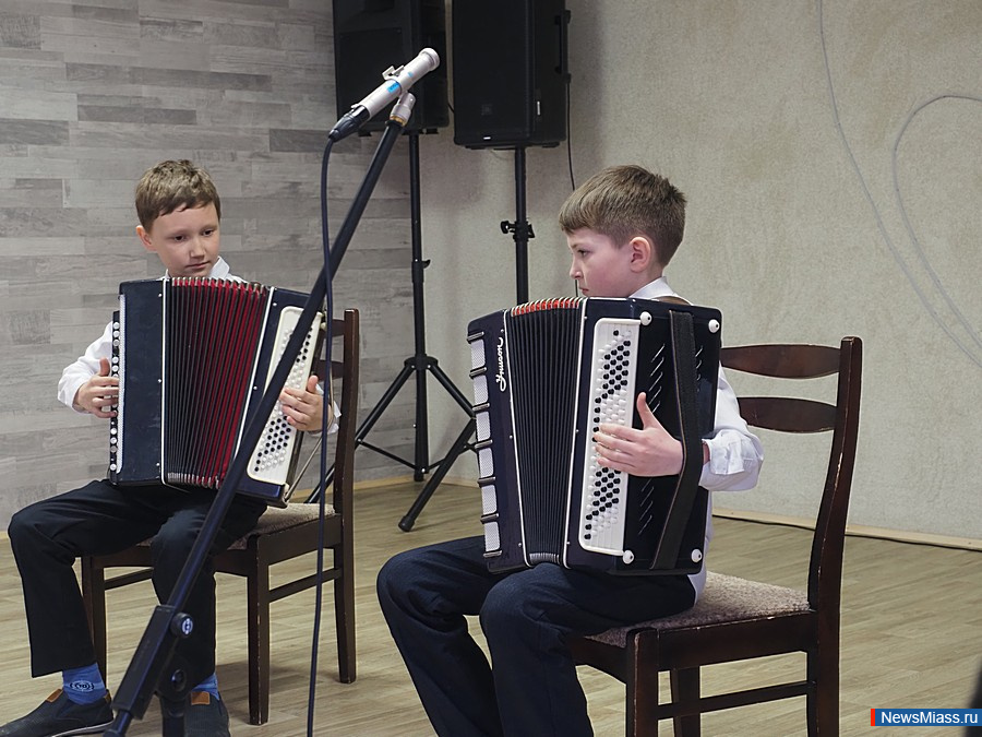 "  "      .      2    ,   