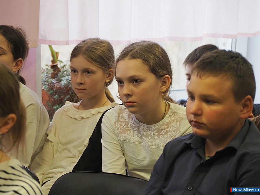 "  "      .      2    ,   