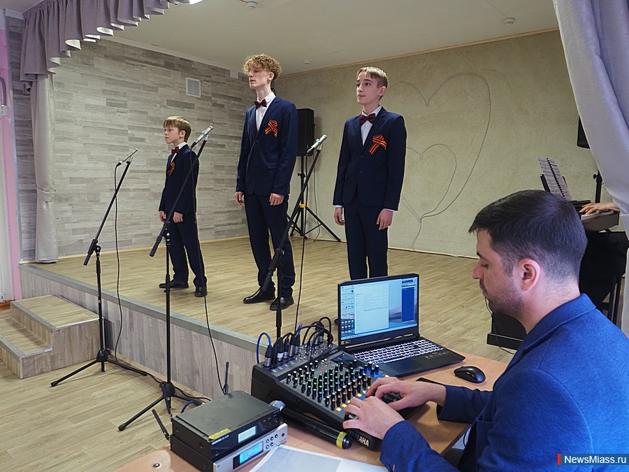 "  "      .      2    ,   