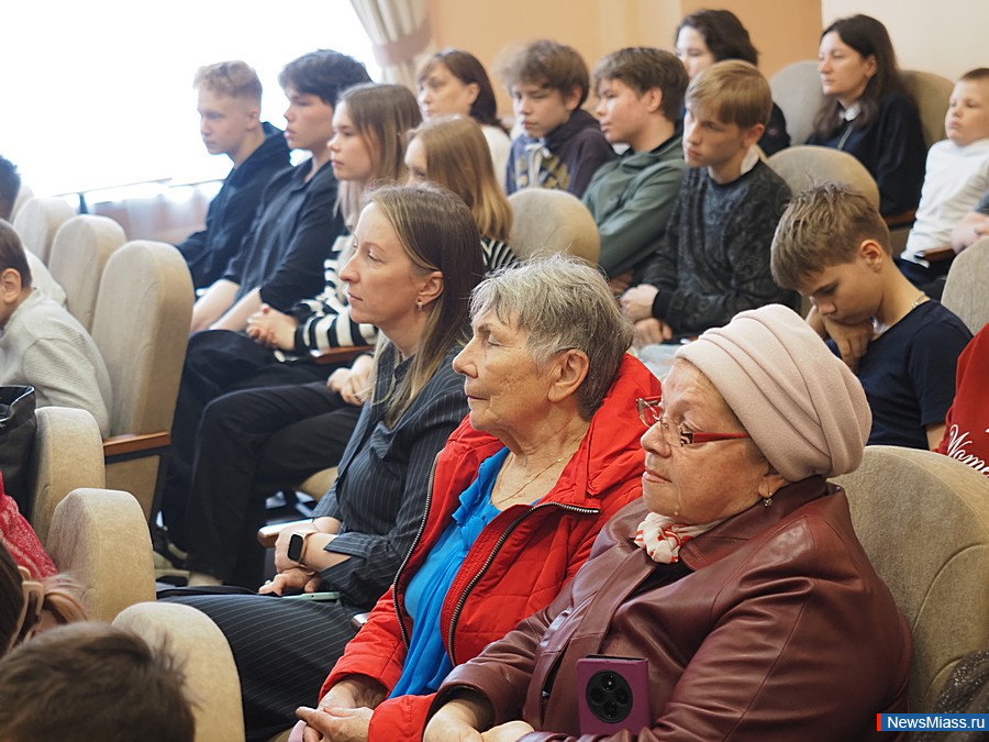 "  "      .      2    ,   