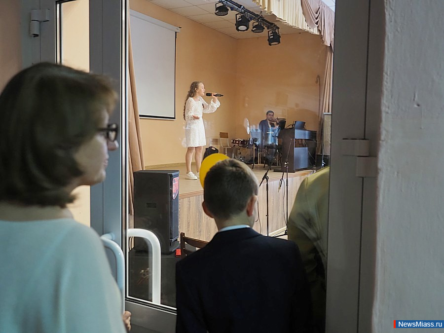 "  "      .      2    ,   