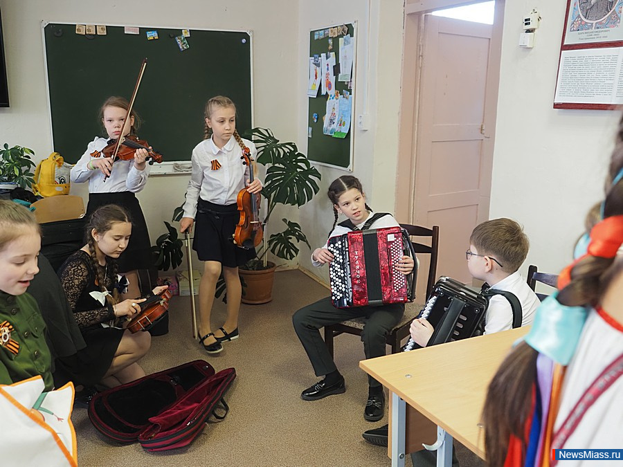 "  "      .      2    ,   