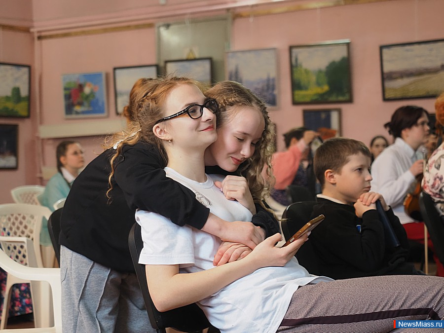 "  "      .      2    ,   