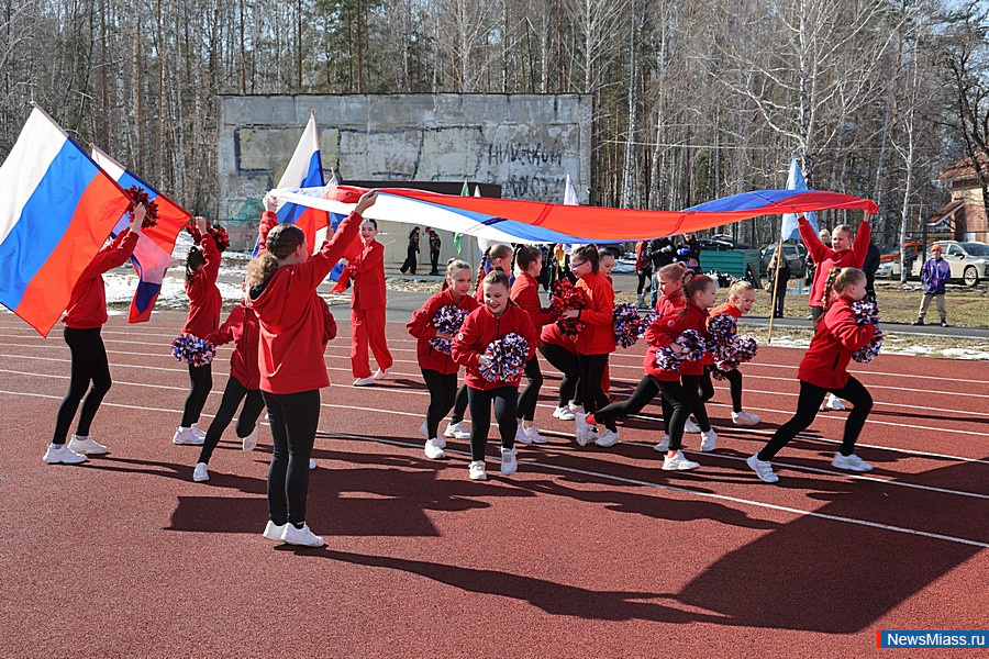     "-2025".          300       