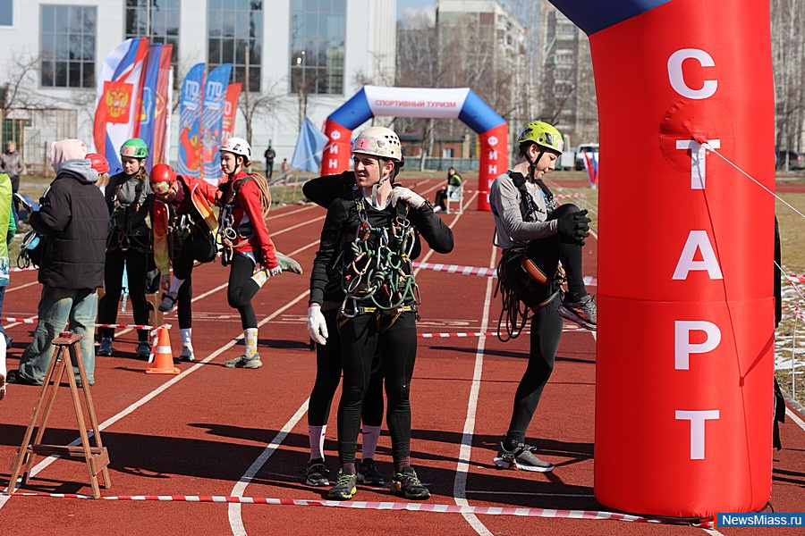     "-2025".          300       