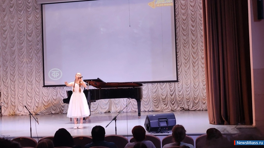  " ,  , !"   .      2   ,  ,     