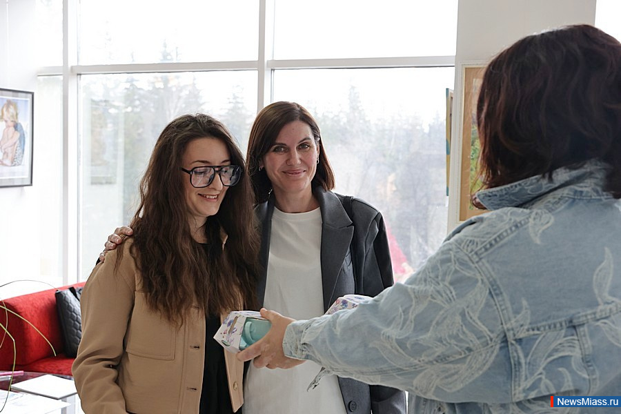  ""    ""  .        -     