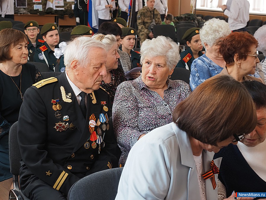          30 .               -