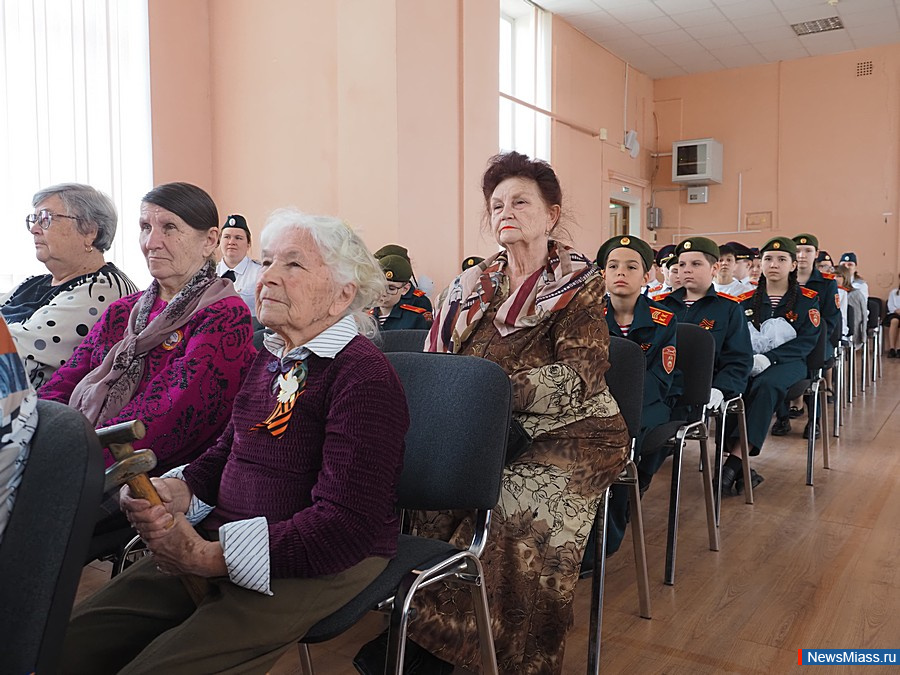          30 .               -