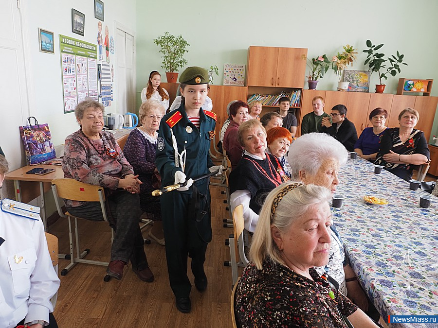          30 .               -