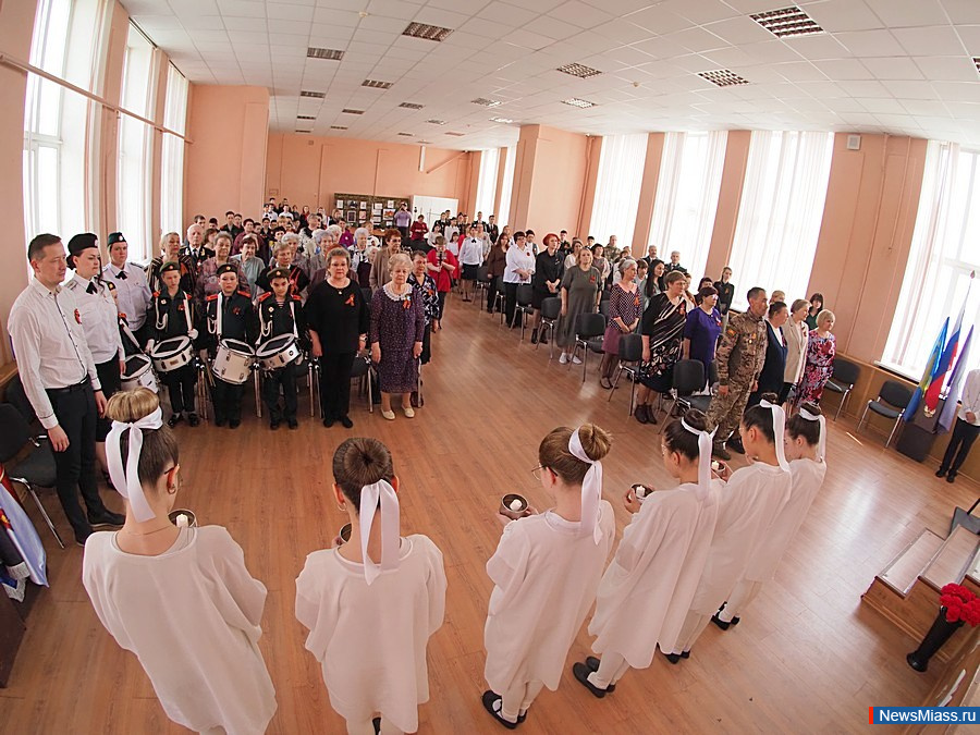          30 .               -