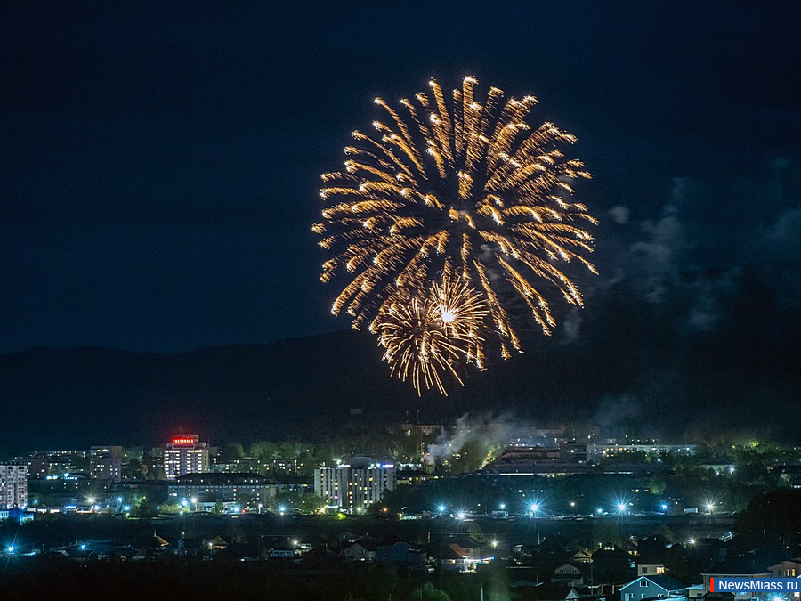 , , . 9          ,    ""   80