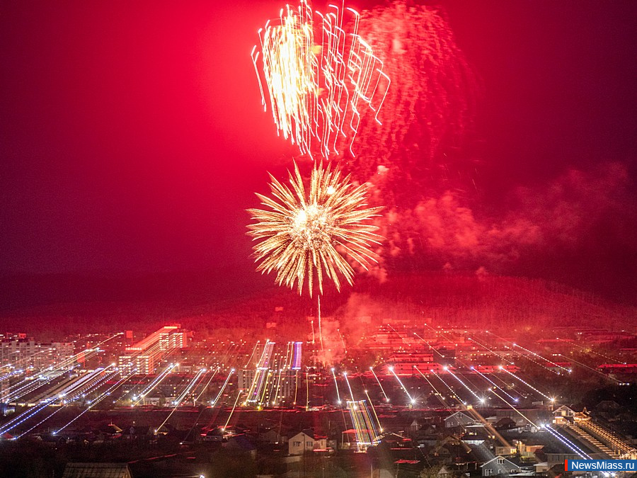 , , . 9          ,    ""   80