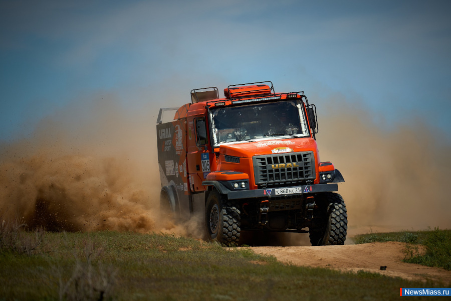 Ural Motorsport     "".  Ural Motorsport      "",    ,  ,  16  18 