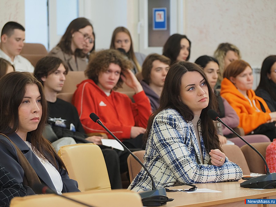 ������������ �� ����� ������� �������. ������� "���-10 ������ ������� � ������� ���������������� �������������" ������ � ������ ����� 70 �������