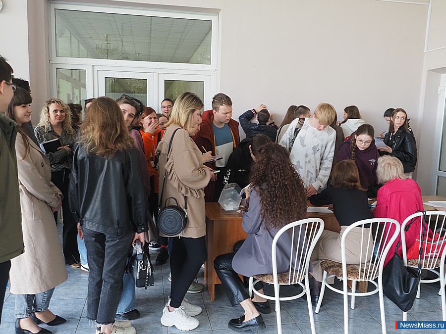     .  "-10      "     70 