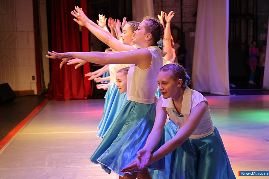 "� ����� ��������� �����" ��������� ���� ��������� ������. �������� ������������ ����� "�����" ���������� ������ �������� �������