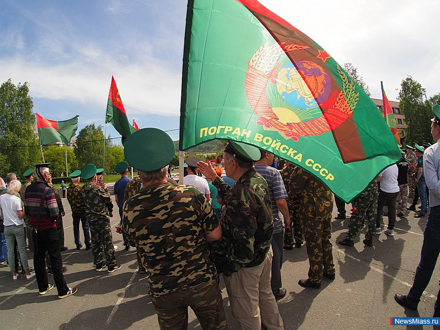    . .    ,           ,    ,   