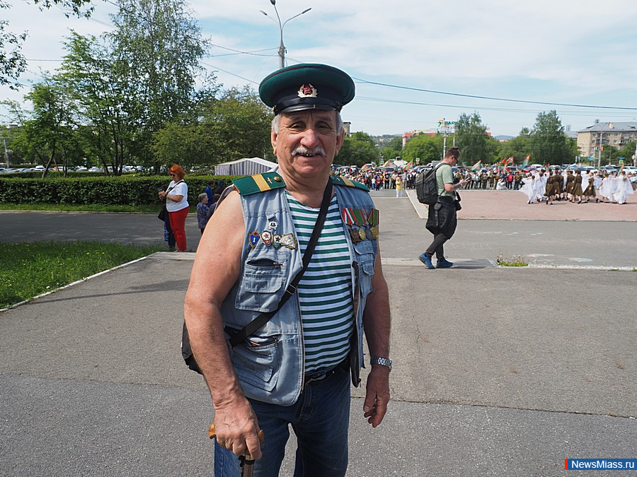    . .    ,           ,    ,   