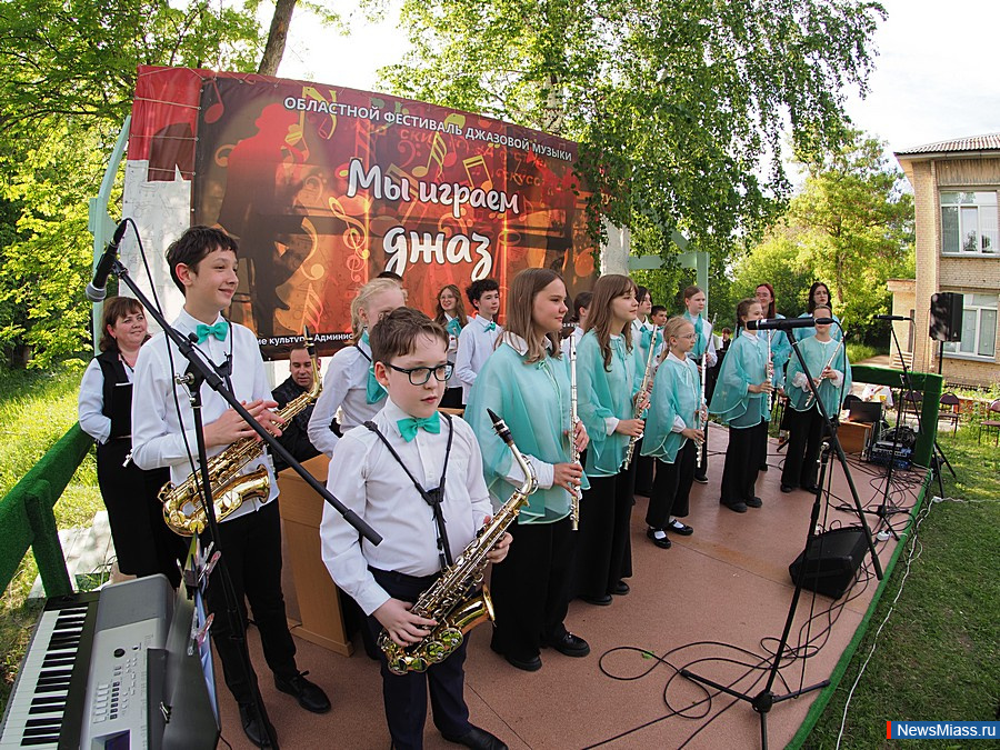 � ������ ��������� ����������� �������� �������. � ������� ���� ����� ��������� ��������� "�� ������ ����!" �������� �������� ����� �����