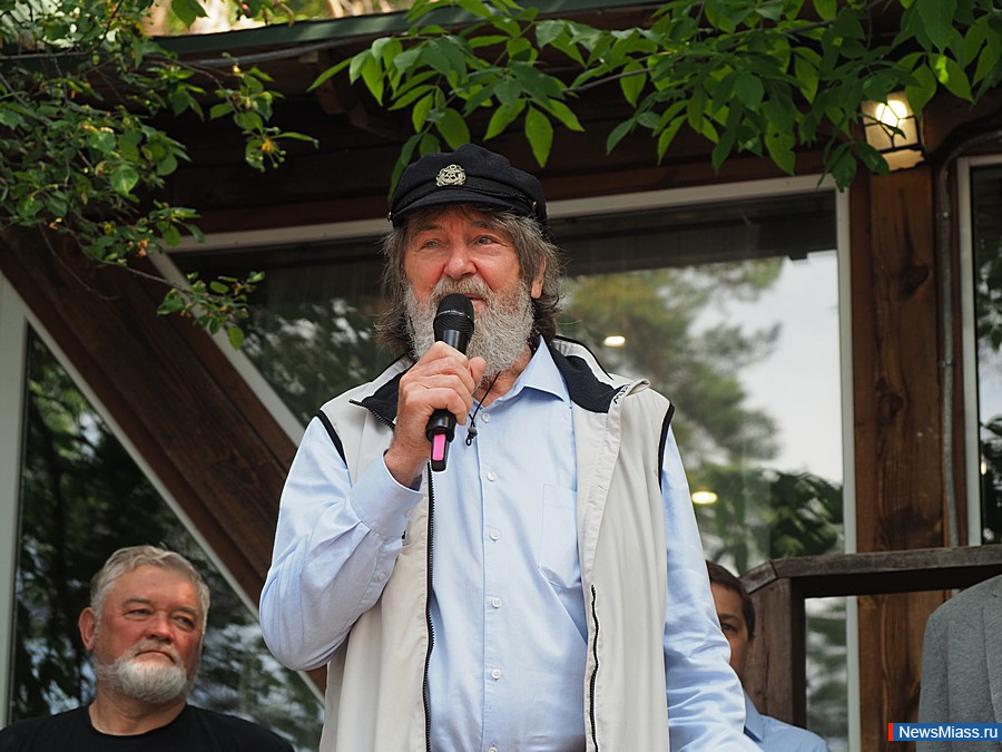 � ������ ���������� ������� �������� ������. �� "����� ���������������� Ը���� ��������" ������� 158 ���� ��������� �� ������ � ����������