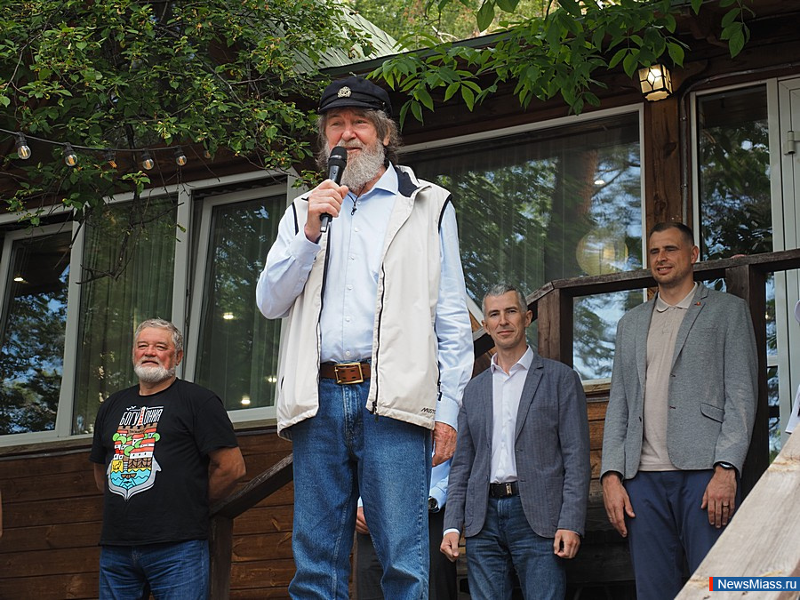 � ������ ���������� ������� �������� ������. �� "����� ���������������� Ը���� ��������" ������� 158 ���� ��������� �� ������ � ����������