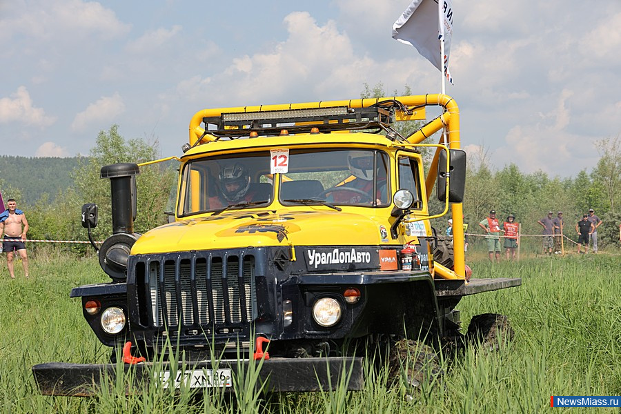 " -2025" .        ""