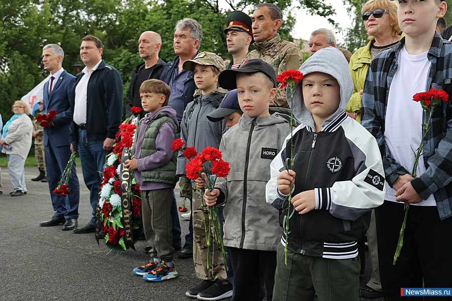     ,    .               " "