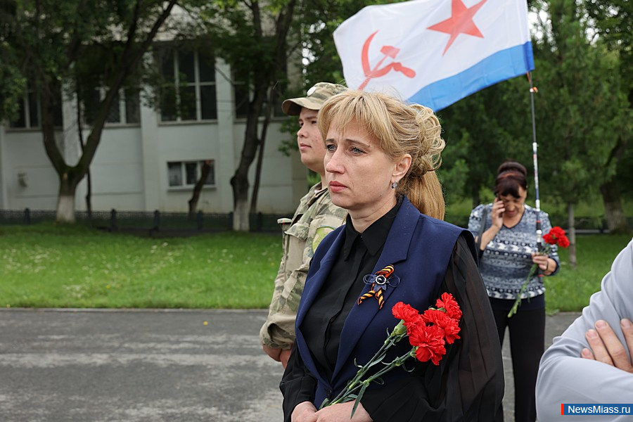     ,    .               " "