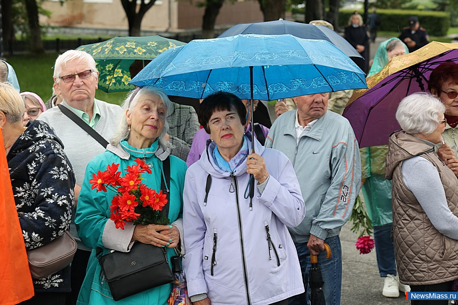     ,    .               " "