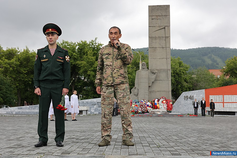     ,    .               " "