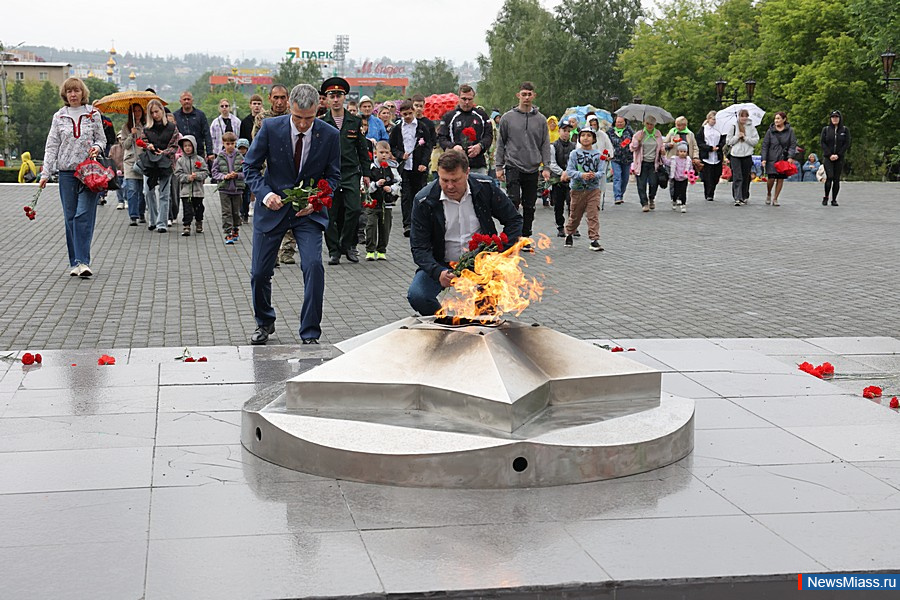     ,    .               " "