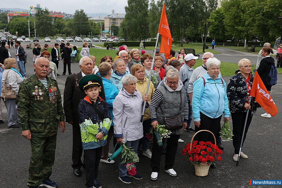     ,    .               " "