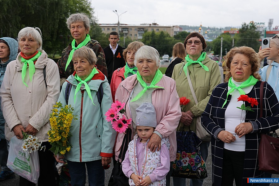     ,    .               " "