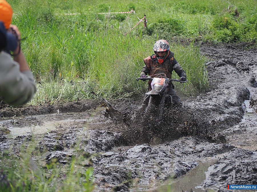  "Off-Road"   .    ,    -    