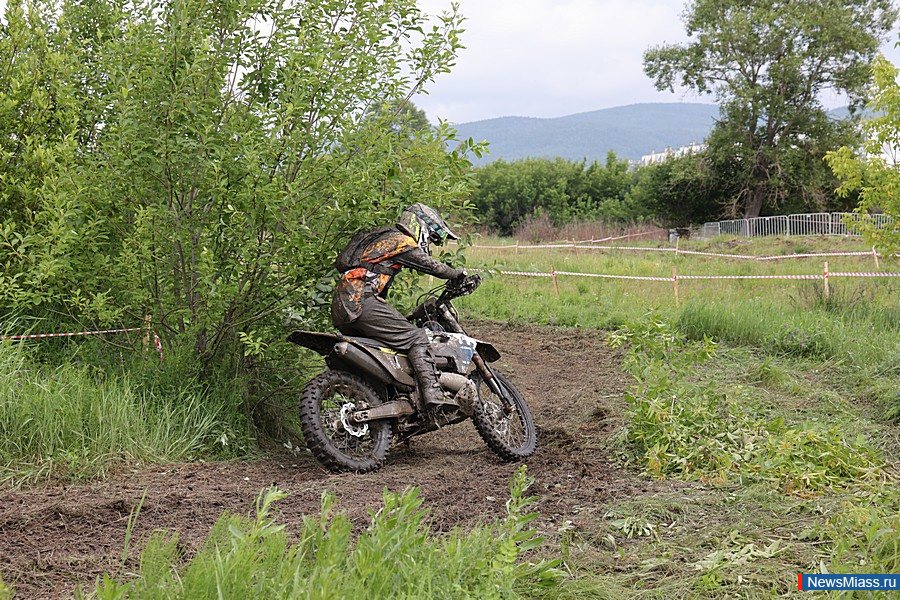  "Off-Road"   .    ,    -    