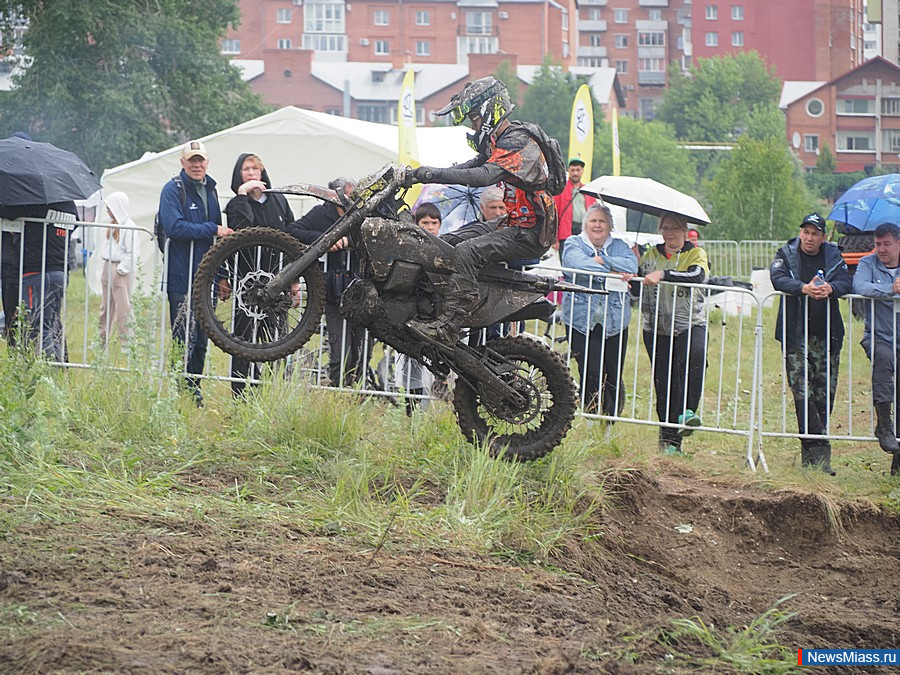  "Off-Road"   .    ,    -    