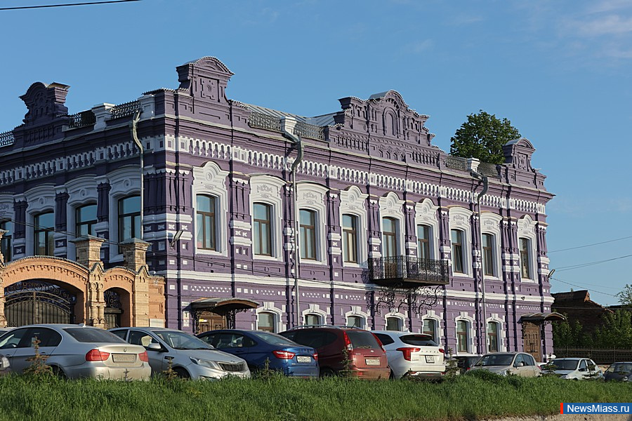  ,        .      ,    200 