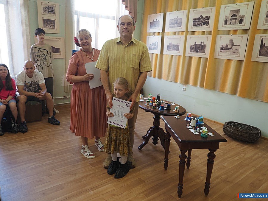  ,        .      ,    200 