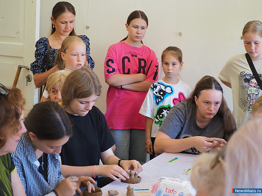  ,        .      ,    200 