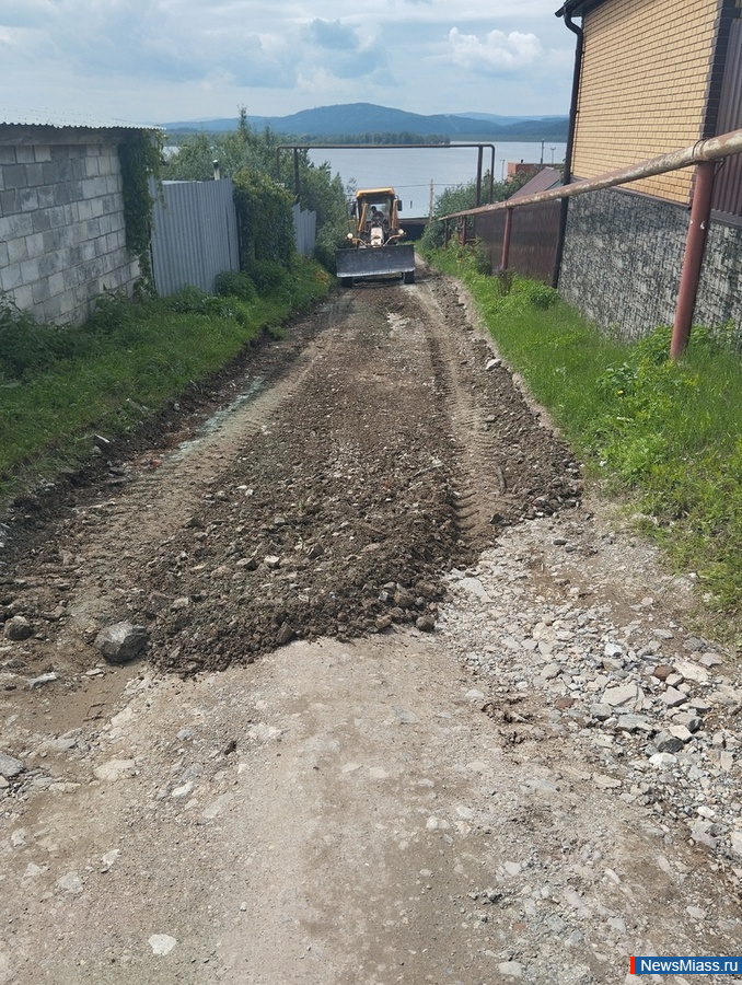 ",      -    ".      20     