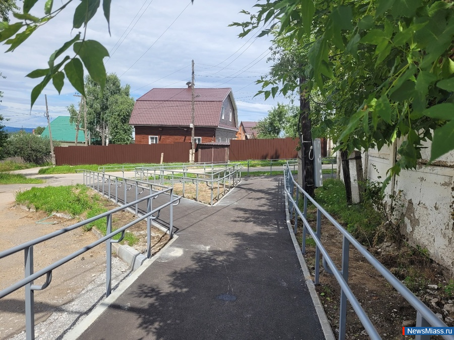 ����� ������ ��������� ����� ��� �������� �������. � ���������� 100-������� ������ �������������� �������� ������ �������� ������� ��������� �������� ���������� ��������������