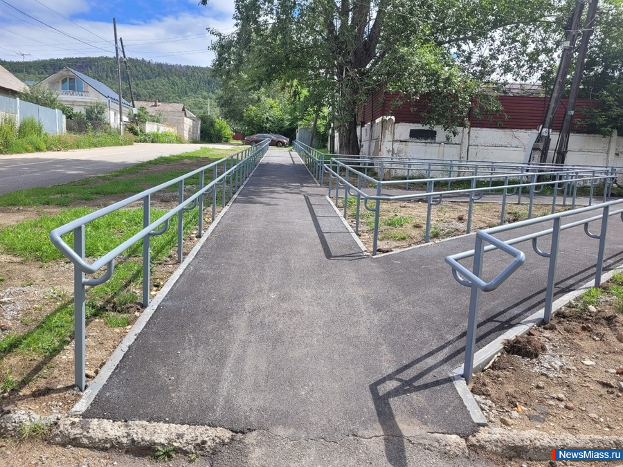 ����� ������ ��������� ����� ��� �������� �������. � ���������� 100-������� ������ �������������� �������� ������ �������� ������� ��������� �������� ���������� ��������������