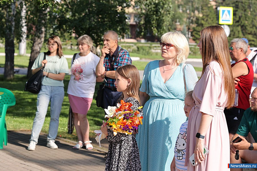 "  ":      .       .      