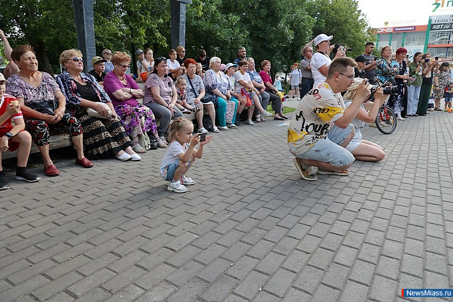 "  ":      .       .      