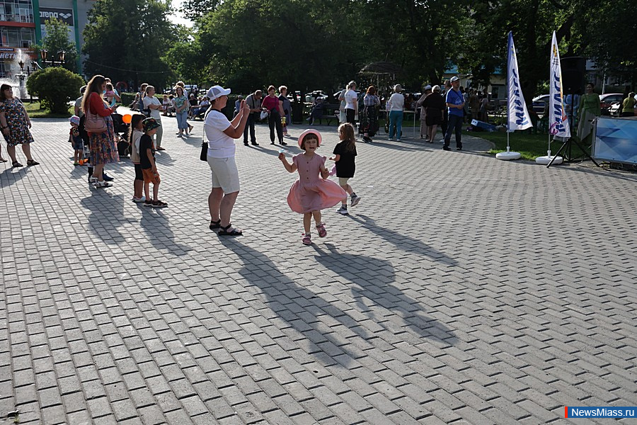 "  ":      .       .      