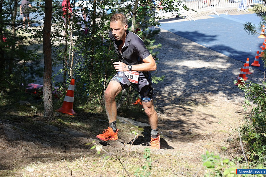   " - 2025"     5000 .   10     , " "    ,    