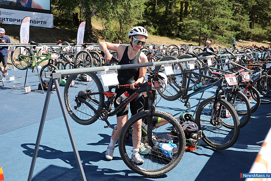   " - 2025"     5000 .   10     , " "    ,    