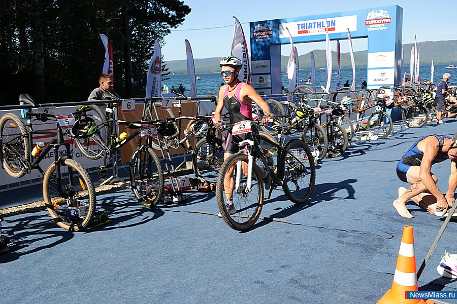   " - 2025"     5000 .   10     , " "    ,    